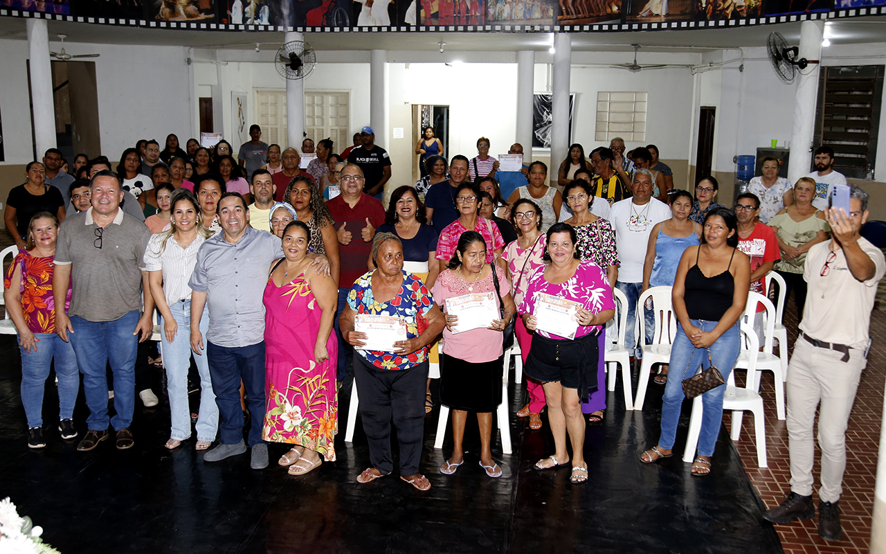 Festeiros de São João recebem certificados de agente cultural